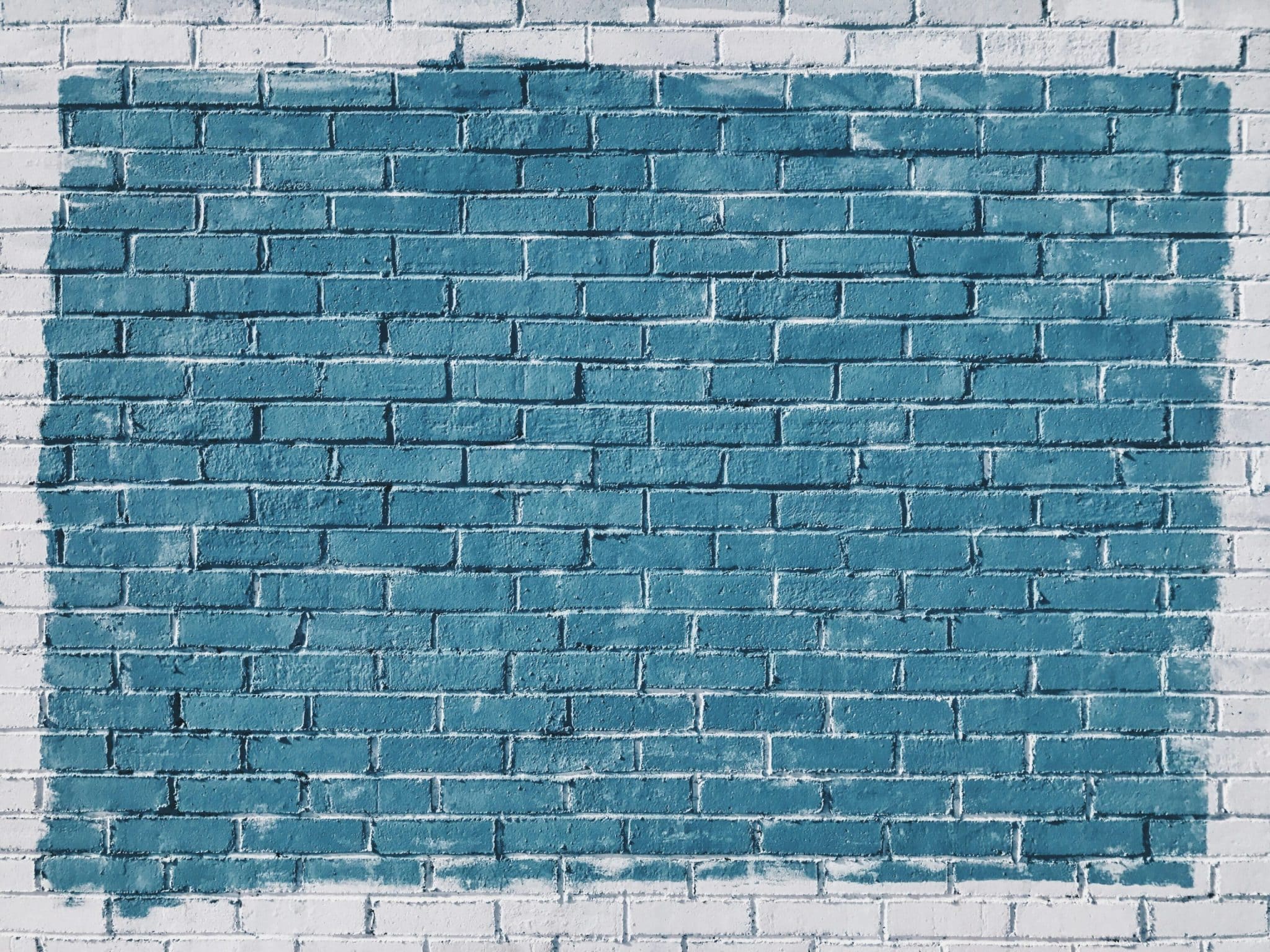 Mastering the Art of Minimalist International Travel