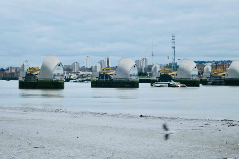 Quantum Resilience Protocols: Designing Homes That Adapt to Unprecedented Challenges